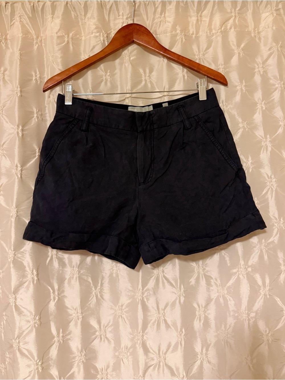 Vince Navy Blue Cuffed Tailored Shorts Classic Minimalist Summer Roll-Hem Linen